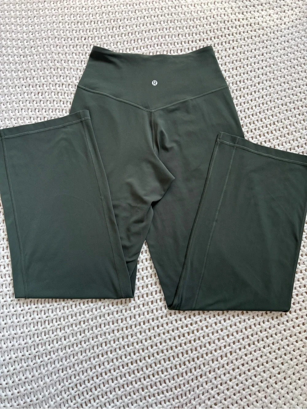 lululemon align hr wide leg pant 31” in dark forest size 6